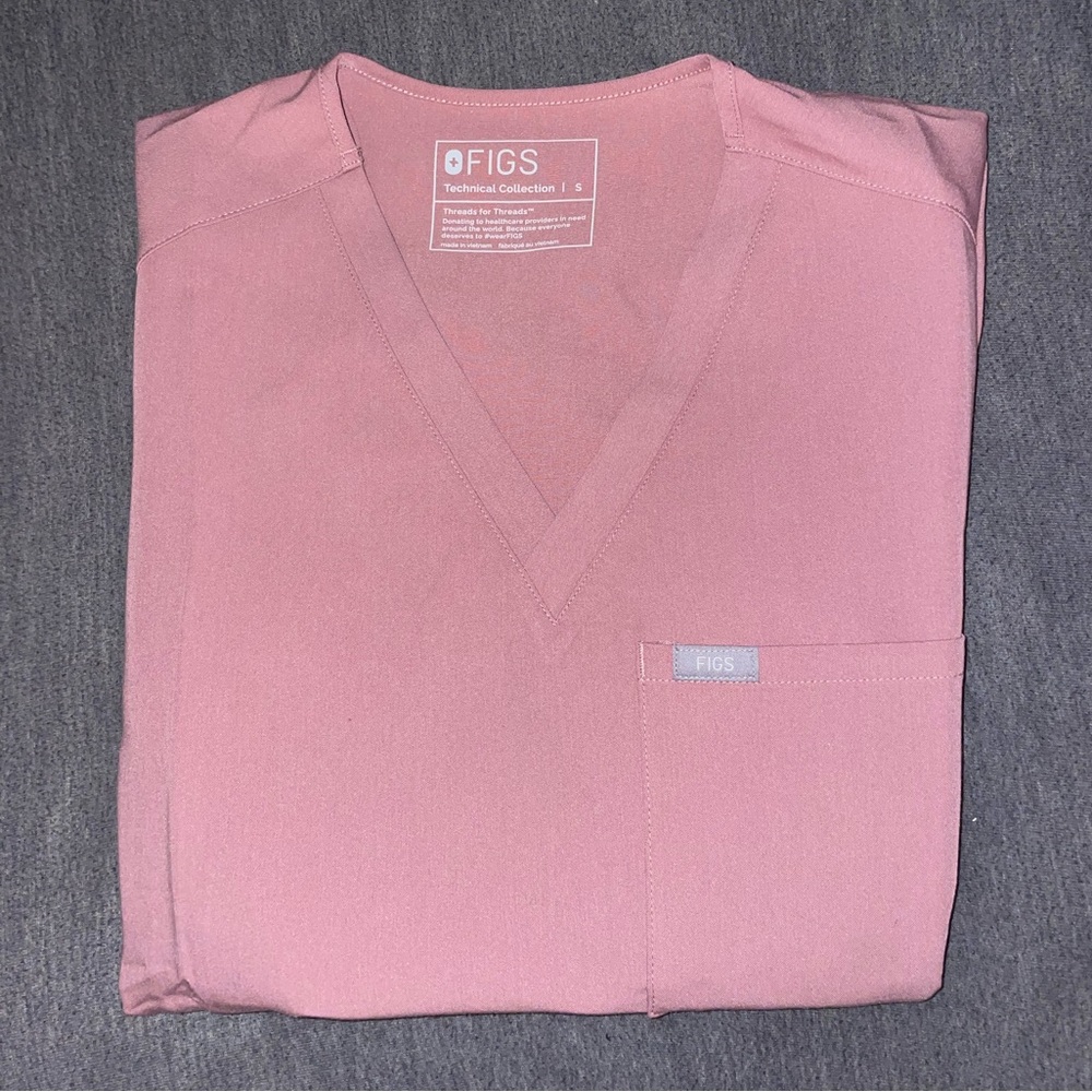 FIGS Catarina one pocket scrub top